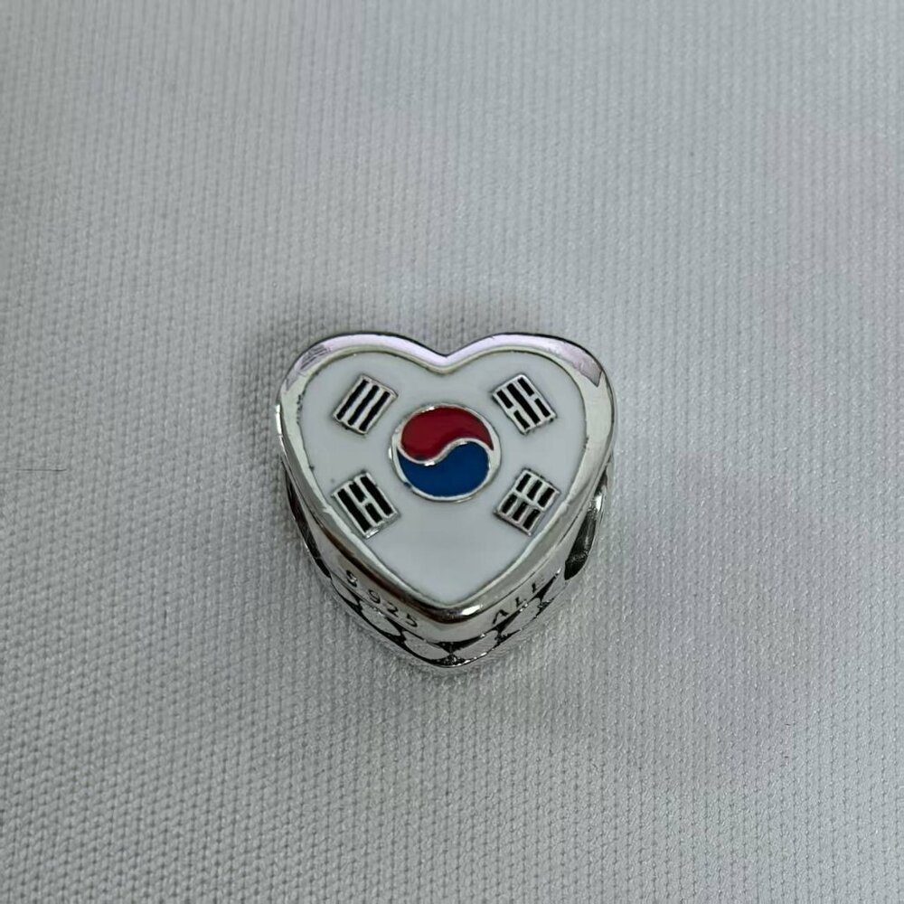 Pandora KOREA Exclusive Travel Heart Charm Pendant, S925 Silver Jewelry